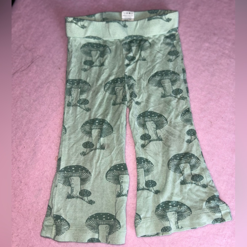 Kate Quinn Mint Mushroom Print Pants